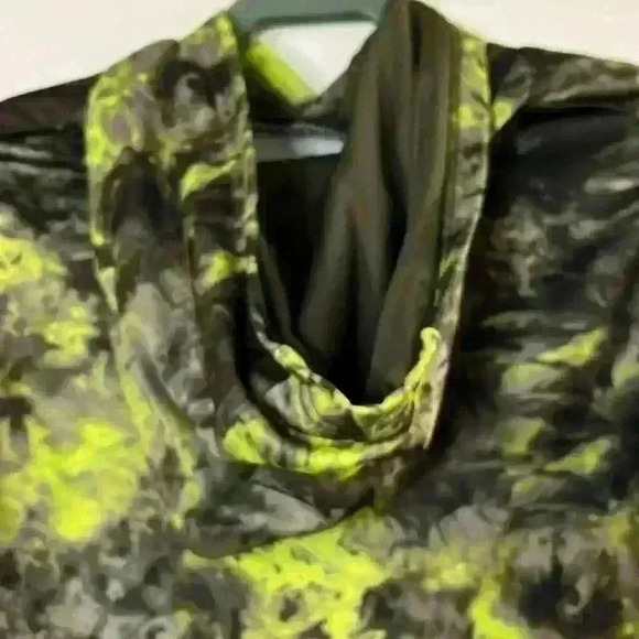 Under Armour sweatshirt - Picture 5 of 7